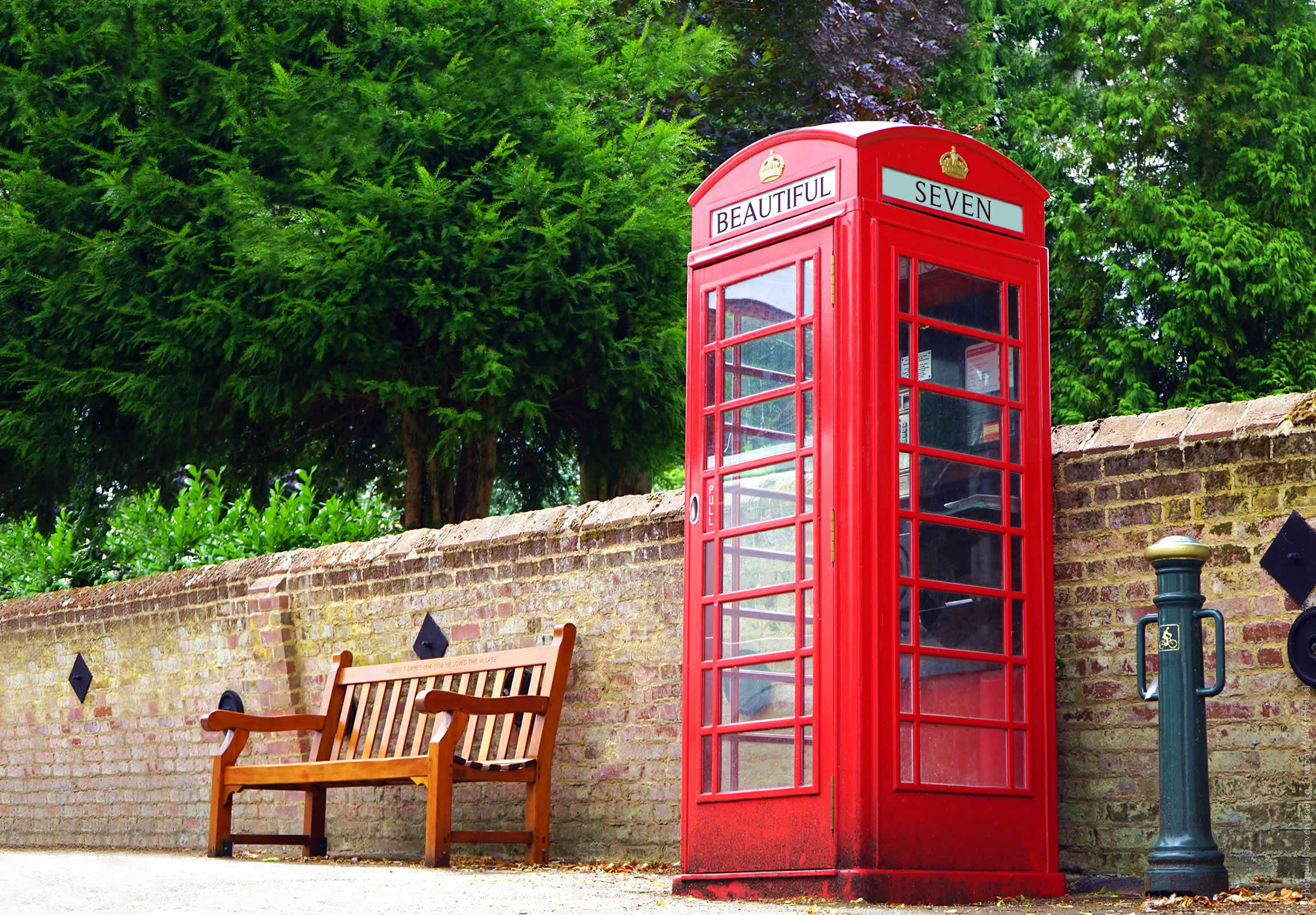 Beautiful Phone Box, la célèbre cabine téléphonique britanique ! Crédit : Brieuc Martin/Beautiful Seven